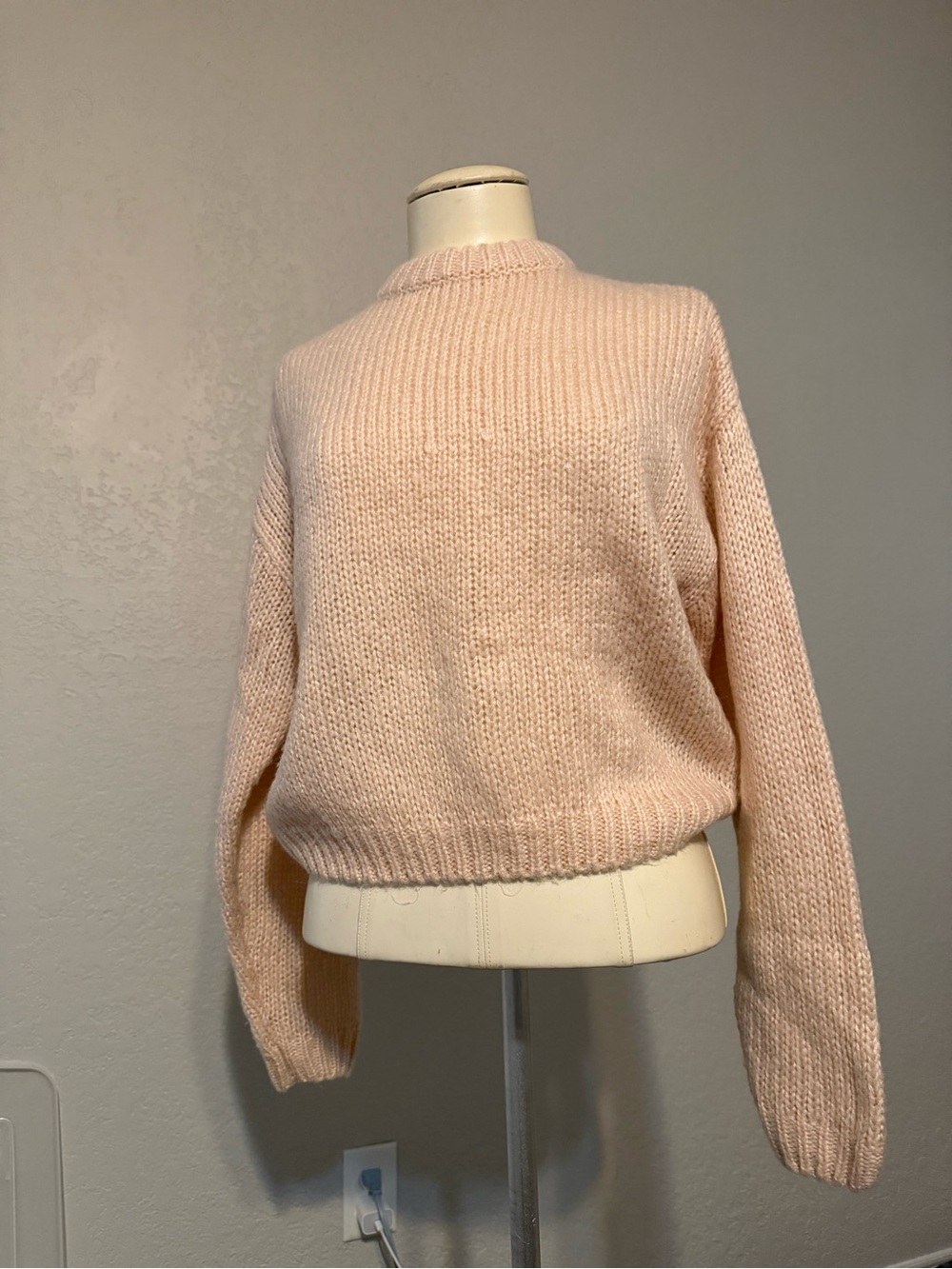 Divided by H&M Cozy Lightweight Pink Knit Sweater XS